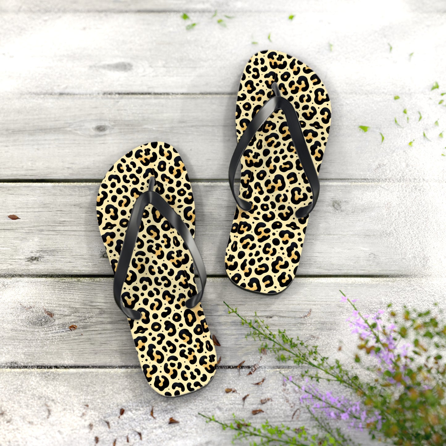 Leopard Print Flip Flops - Comfortable Summer Sandals for Beach & Pool